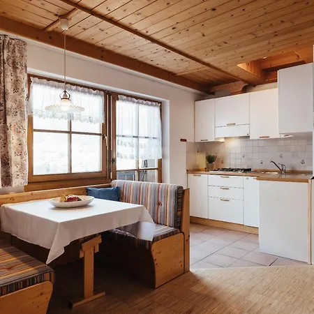 Apartment Roda De Ciar *